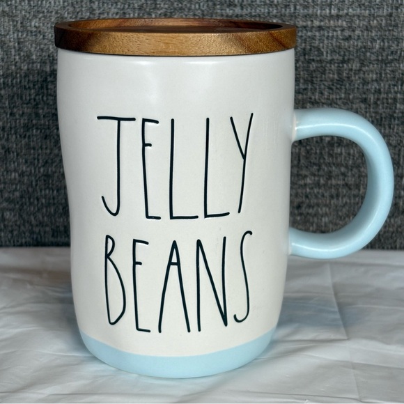 Rae Dunn White Jelly Beans‎ Artisan Collection Coffee Mug With Wooden Lid 20 oz - Picture 1 of 8
